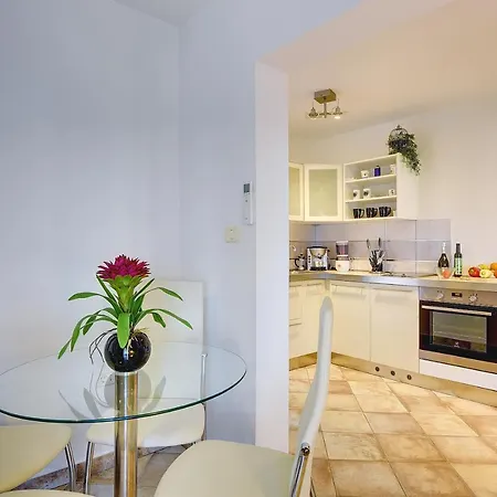 Apartments Vita 아파트 빈쿠란