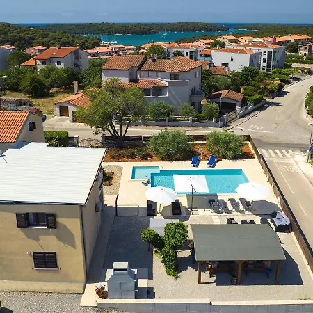 Apartments Vita *