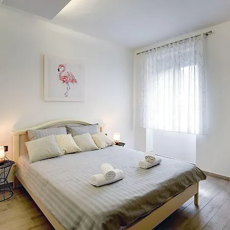 Apartments Vita *